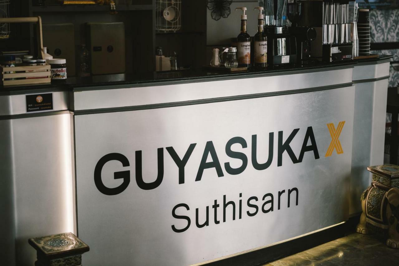 Guyasuka X Suthisarn Bangkok Buitenkant foto