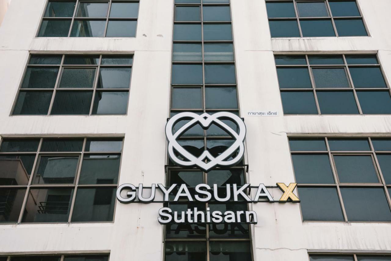 Guyasuka X Suthisarn Bangkok Buitenkant foto