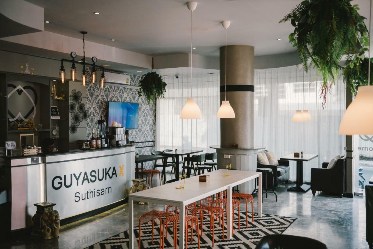 Guyasuka X Suthisarn Bangkok Buitenkant foto